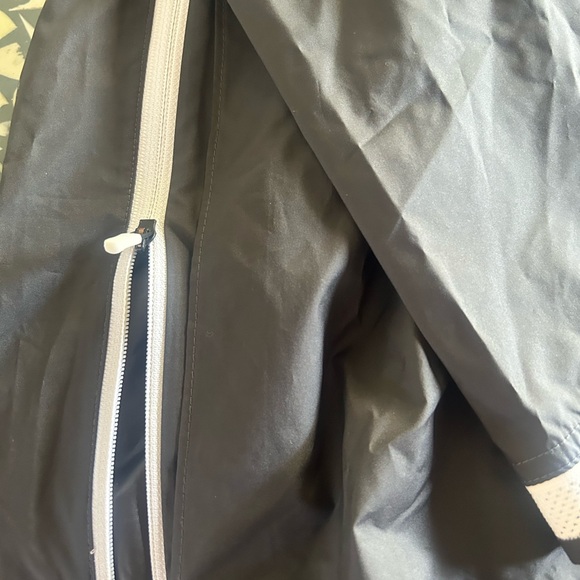 Nike Jacket - Picture 6 of 10